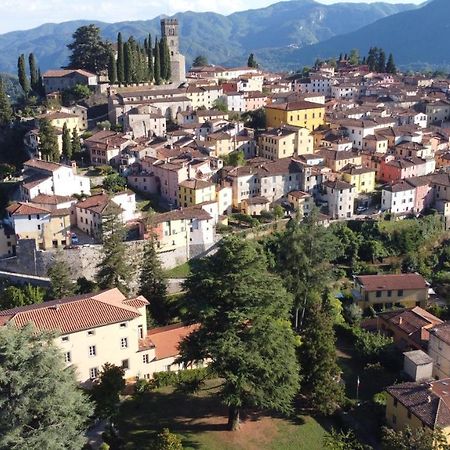 Villa Gherardi - B&B E Hostel Barga Exterior photo