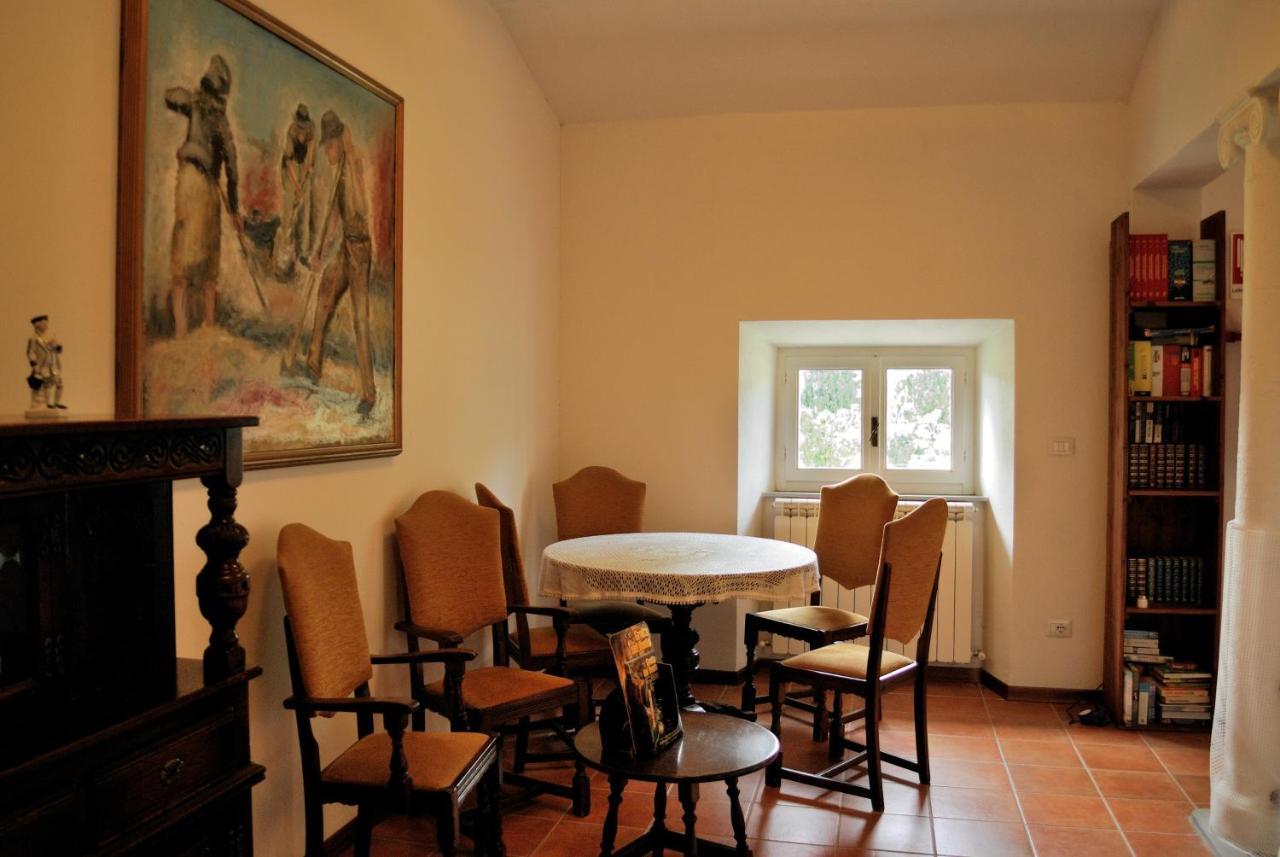 Villa Gherardi - B&B E Hostel Barga Exterior photo