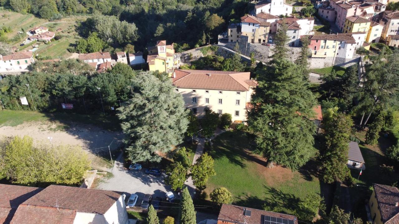 Villa Gherardi - B&B E Hostel Barga Exterior photo